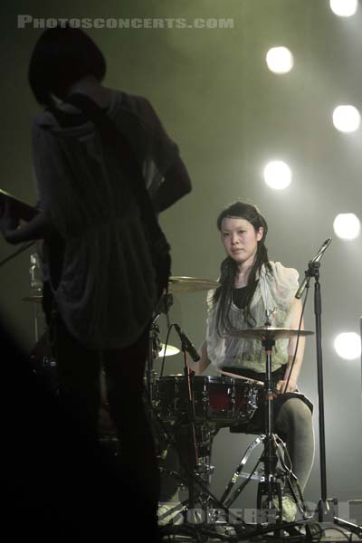 NISENNENMONDAI - 2009-05-29 - PARIS - Espace Charlie Parker - Grande Halle - Sayaka Himeno - Masako Takada